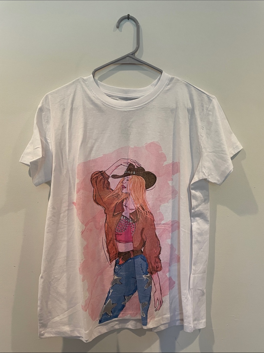 Stylish White Tee with Pink and Blue Graphic